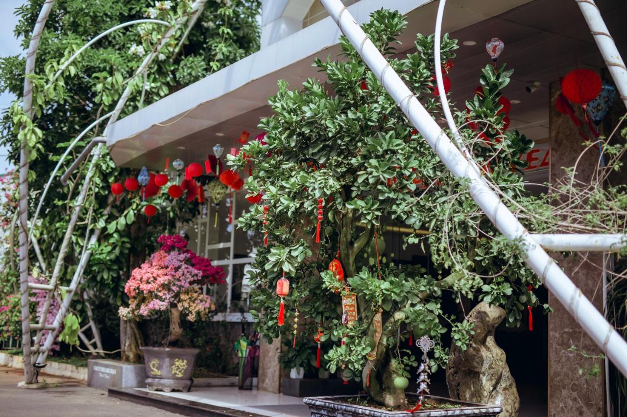 Nhat Quang Hotel Баолок Экстерьер фото